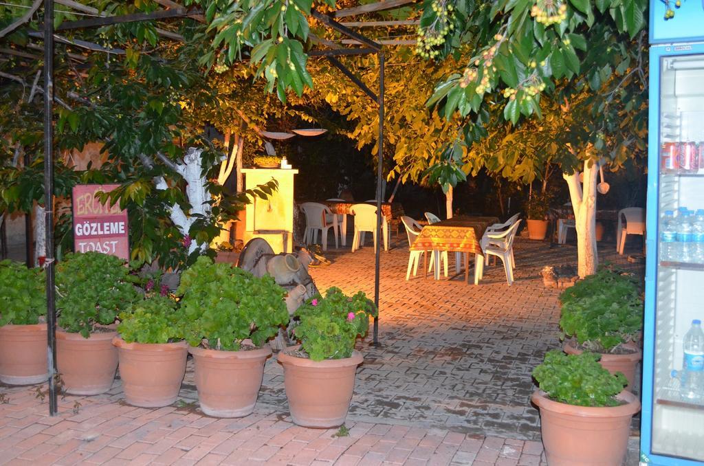 Erciyes Stone Hotel Üchisar Exteriér fotografie